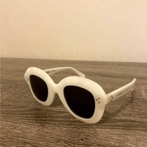 Celine CL41445/S VK6/IR White Lola
Sunglasses 46-27-145 Authentic
